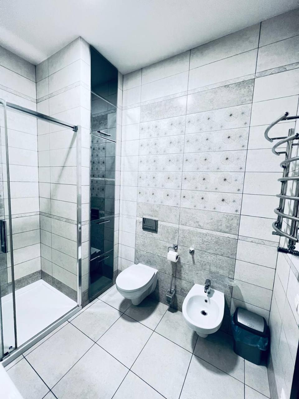 Apartments Tsekhova 1 Street Львов Экстерьер фото
