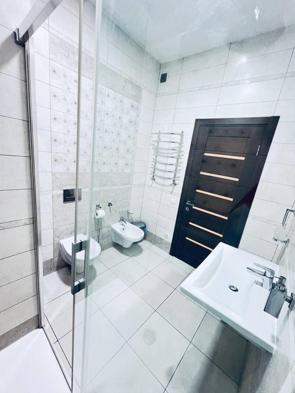 Apartments Tsekhova 1 Street Львов Экстерьер фото